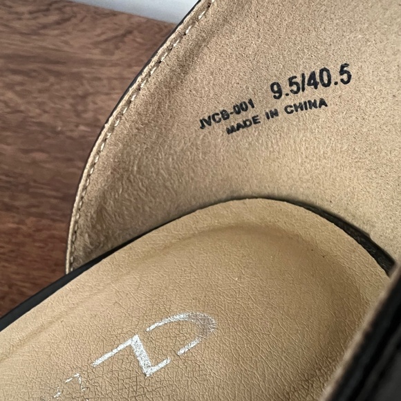 CL by Laundry Jody Sandal Block Heel - Black Sz 9.5- Gently used - Picture 10 of 11